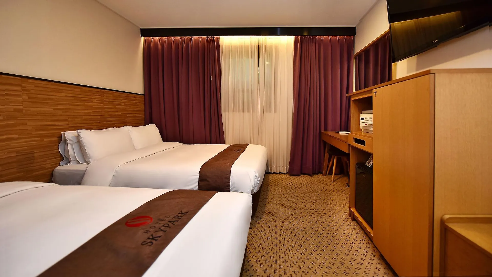Hotel Skypark Myeongdong 1 Seoul 3*,